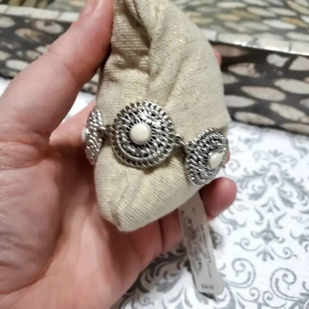 Lucky Brand Silver Tone Cream Cabochon Medallion‎ Link Bracelet NWT